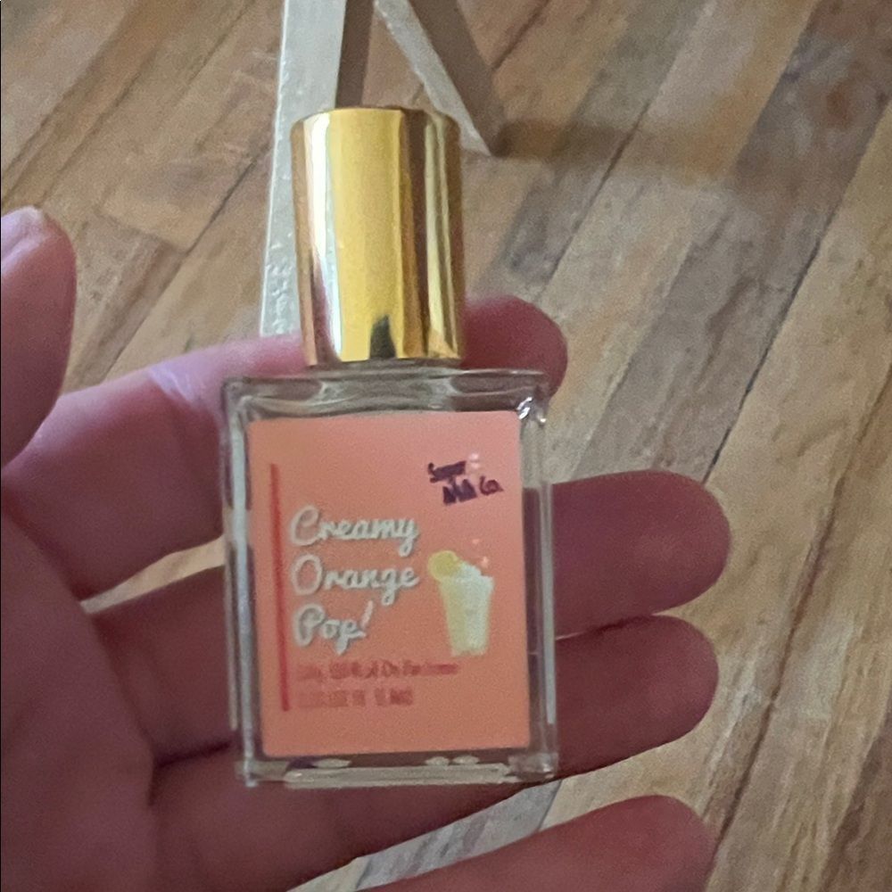 Creamy Orange Pop Perfume Oil Roll On 10 ml